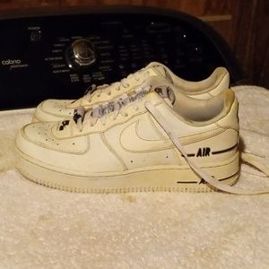Nike Air /Air Force 1 mens tenna shoes ( sneakers)